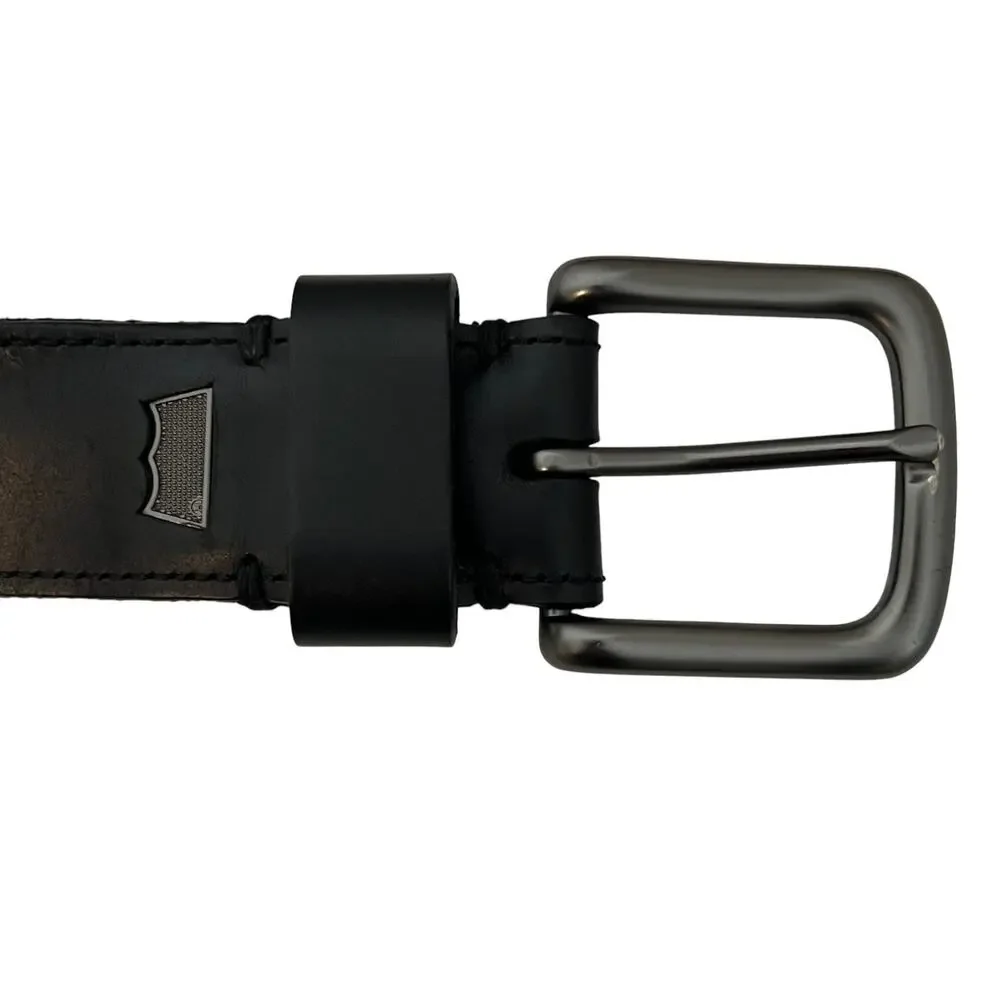 Levi’s Mens Black Leather Belt Large (38–40) Genuine Leather Gunmetal Buckle